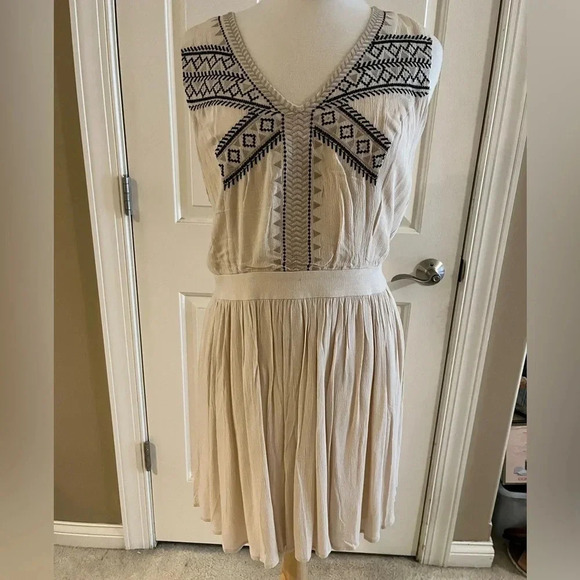 Miss Me Cream mini dress- NWT size Large - Picture 1 of 10